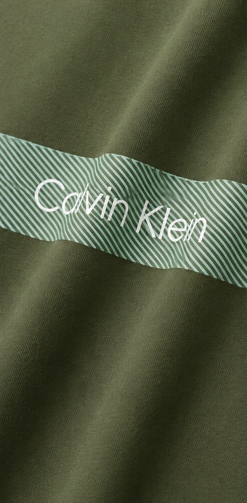 Calvin Klein — foto 5