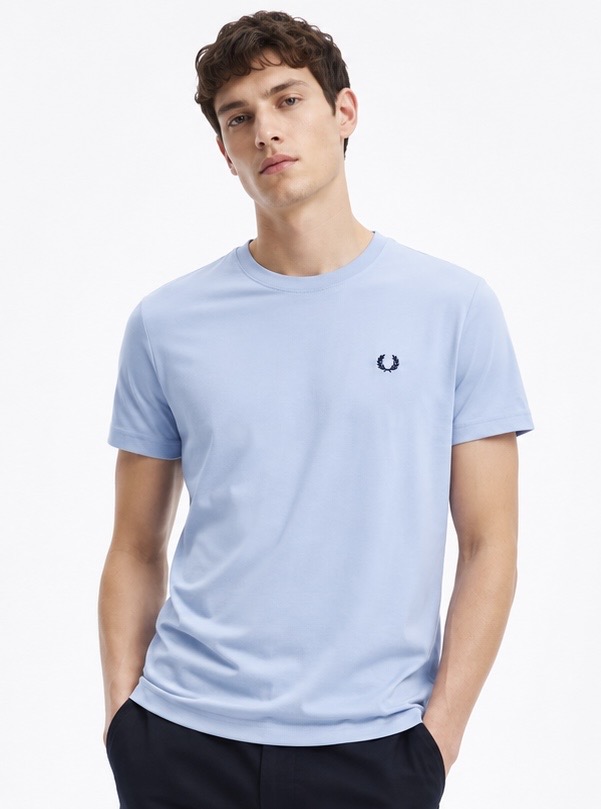 Fred Perry Monocromática  — foto 4